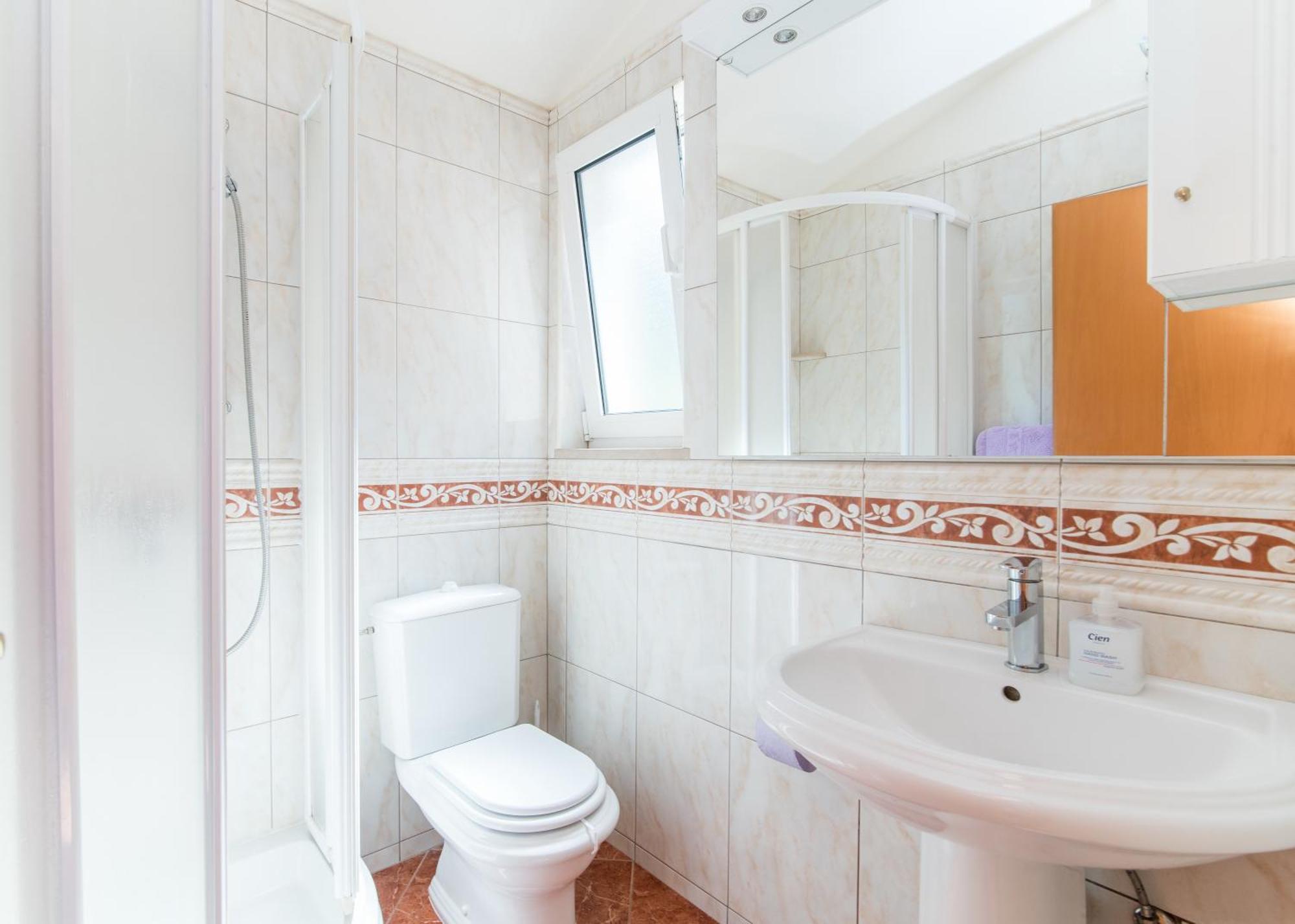 Studio Apartment بريلا المظهر الخارجي الصورة
