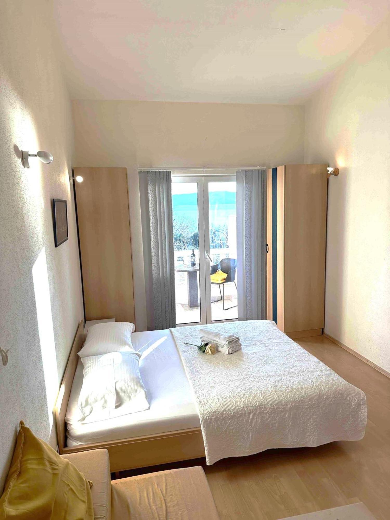 Studio Apartment بريلا الغرفة الصورة