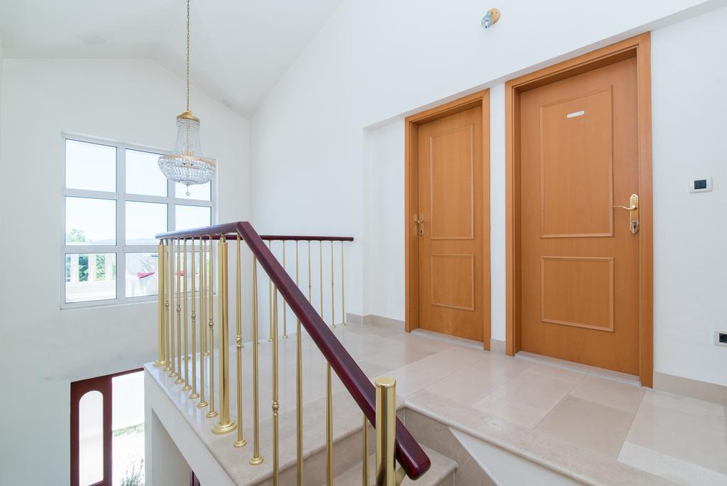 Studio Apartment بريلا المظهر الخارجي الصورة
