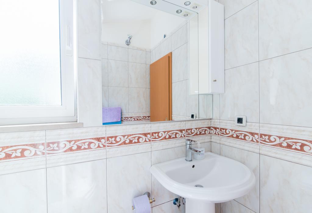 Studio Apartment بريلا المظهر الخارجي الصورة